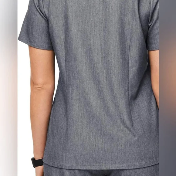 Figs - Catarina Scrub Top - Picture 3 of 16